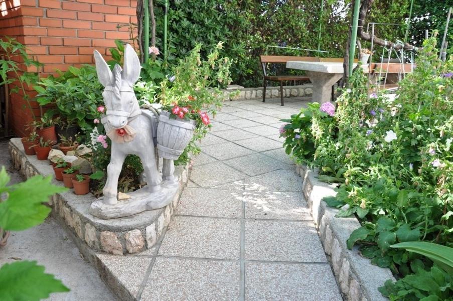 Apartments Josip 라브 외부 사진