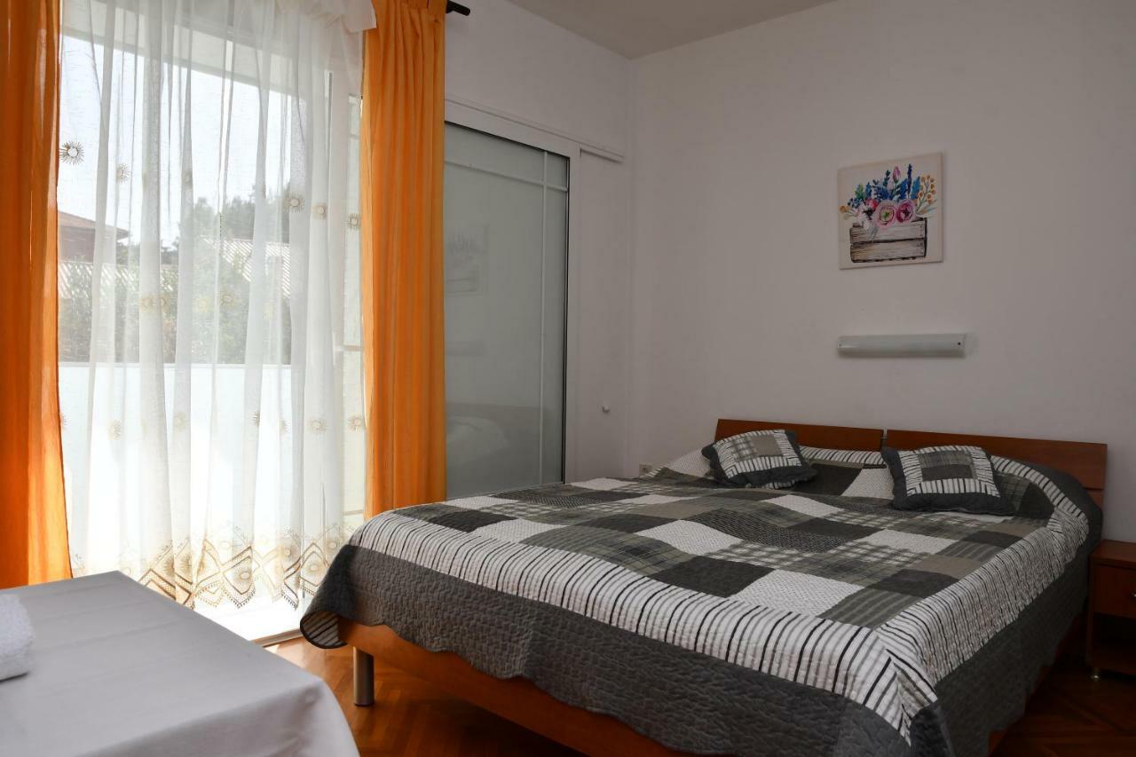 Apartments Josip 라브 외부 사진